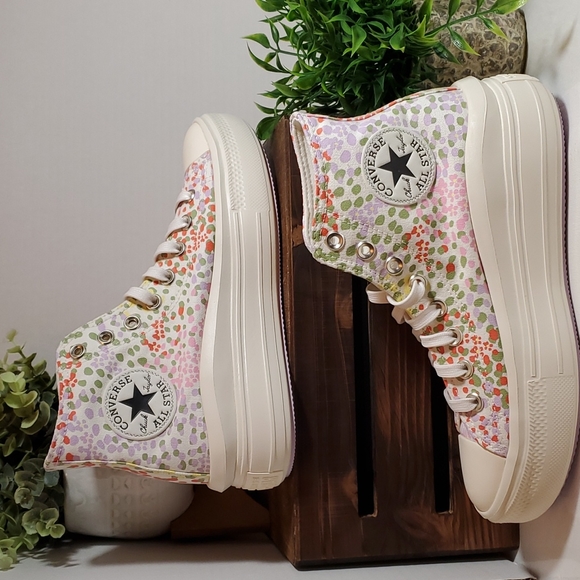 Converse CTAS MOVE HI PLATFORM  WOMEN'S SZ 8/ A01593C - Picture 5 of 10